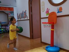 -抱抱熊托育中心(大悦城店)