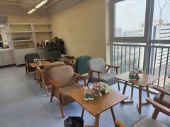 -无奔眼镜·蔡司·依视路授权店(马家堡店)