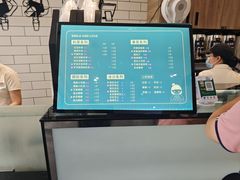 -胖东来生活广场(健康路店)