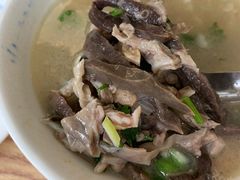 羊杂汤-一头牛馅饼店总店(卫工街店)
