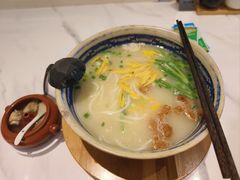 -新世界·过桥米线宴