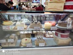 面包甜点陈列柜-凯司令西点房(南京东路店)