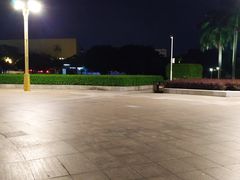 -人民广场