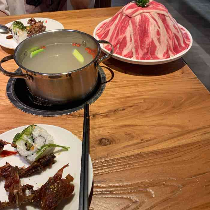 韩京海鲜烤肉自助料理(慈溪吾悦店)-"环境非常不错,古色古香,菜品也很