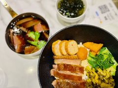 五香肉卷鹅肉双拼饭-MR鹅外