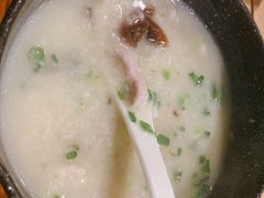 -小龙酒家(桂平路店)