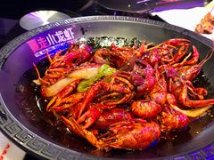 十三香小龙虾-金陵暴走小龙虾·迷踪蟹(凯德MALL店)