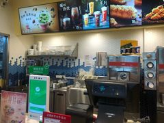 -DQ·蛋糕·冰淇淋(大宁国际商业广场店)