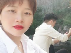 -伍山石窟