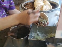 -烤鸭肉夹馍鸭汤店