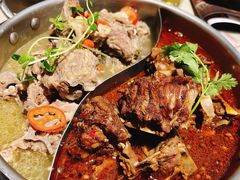 草原羔羊蝎子鸳鸯锅-浩爷羊蝎子火锅(望京店)