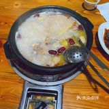河提路美食～猪肚包鸡 汤浓味美