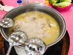 -侠成水上农庄(工业大道店)