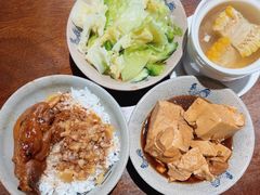 卤豆腐-红猪卤肉饭(大西洋美食城店)