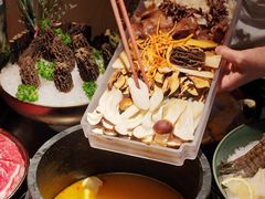 -野·大山里土鸡火锅(万科里店)