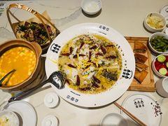 -渔语鱼酸菜鱼新川菜(来福士店)