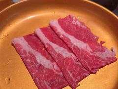 -牛YO寿喜烧·铁板烧和牛火锅自助(市府恒隆店)