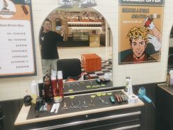 -D&H by Devilhands男士理容店