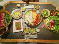 -三出山火锅(南京万象天地店)