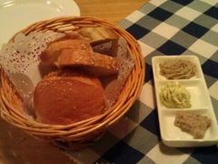 餐前面包-皇冠自酿啤酒坊(中国红街5号楼店)