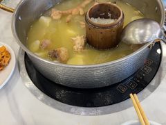 -朴小妹人参鸡汤火锅(长白山万达店)