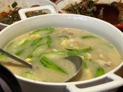 姜酒鸡汤浸丝瓜-小粤楼·怀旧粤菜(万辉国际广场店)