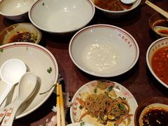 -老方桌烂蹄花川菜馆(九龙坡店)