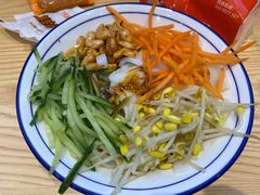 -姑娘手肉夹馍·凉皮·粉面(三盛广场店)