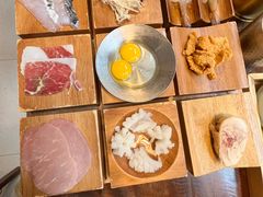 -银米·云南传统过桥米线(双廊黑金冠店)