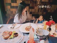 -弦月窗LUNETTE BY AMANDA(复兴路店)