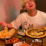 必食榜拔草系列😘黑松露鹅肝披萨 你吃过没？😉