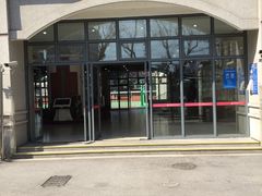 -上海市黄浦区卢湾第一中心小学