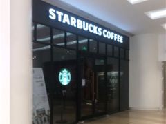 门面-星巴克臻选(南京金茂览秀城店)