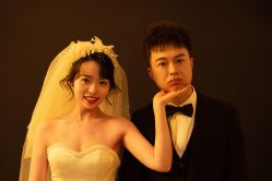 -角色婚纱摄影(中心店)