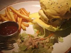 瀑布芝士牛肉汉堡-阿妮叶李(光谷世界城店)