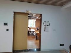 -漕河泾街道图书馆(漕河泾社区文化活动中心店)