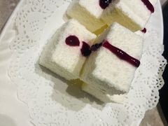 -月枫江南小馆(绿地缤纷广场店)