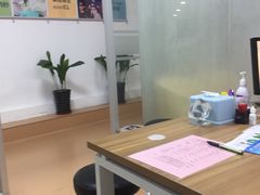 -上海大学附属上海和平眼科医院