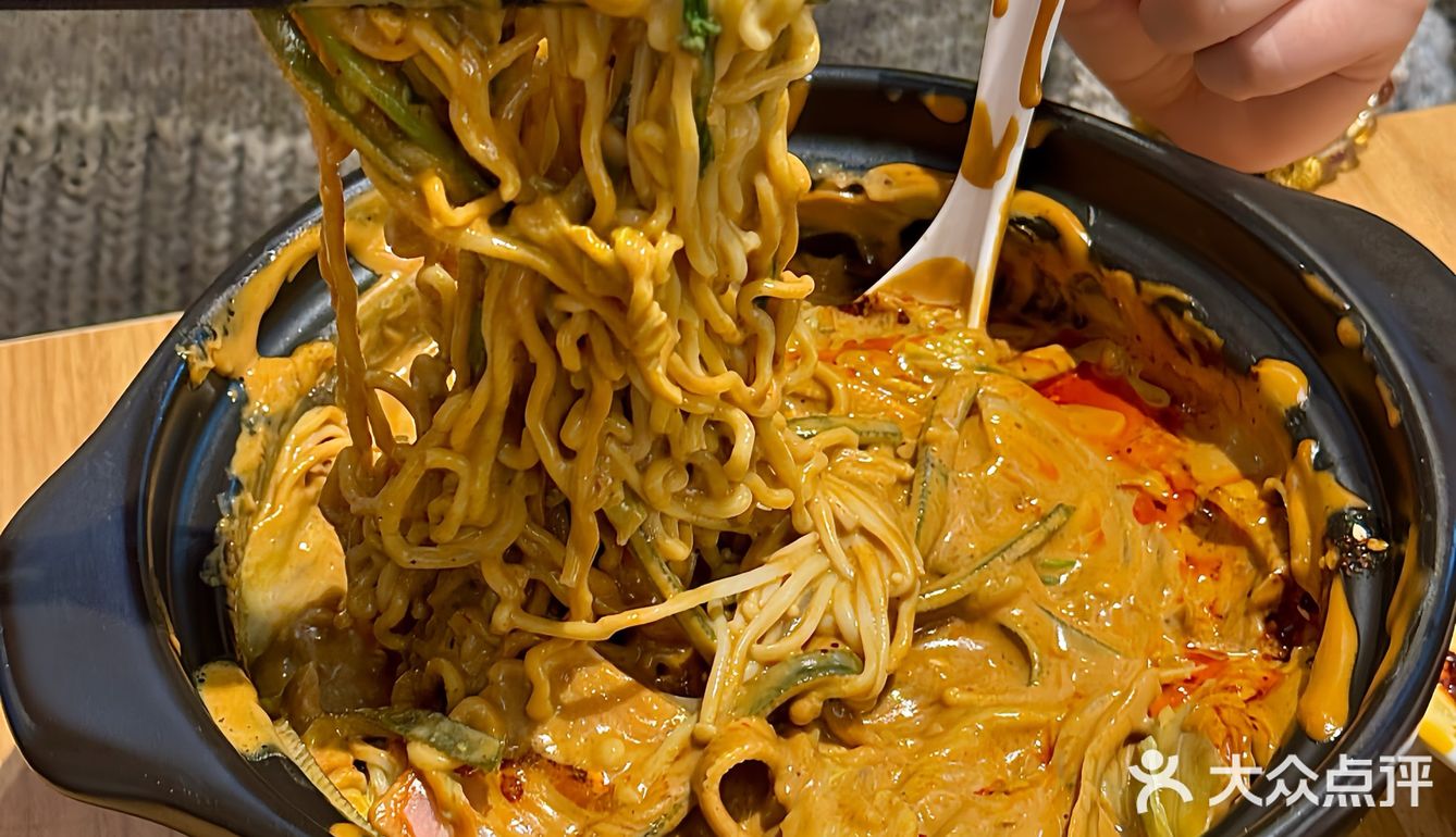 麻辣烫➕炸串，烦恼少一半！