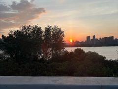 -芷迹江景酒店(五一广场汇景城店)