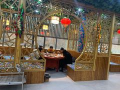 -袁小二大东北铁锅炖(吉祥村总部)