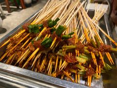 -钢管厂五区小郡肝串串香(蜀都万达店)