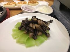 鸡腿菇-九十九顶毡房(阜石路店)