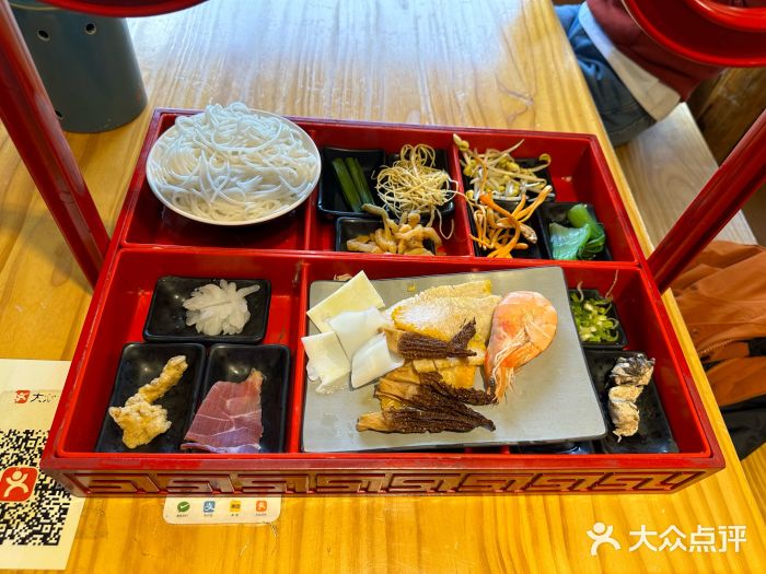 勺子米线·云南传统小吃市集(四方街店)图片
