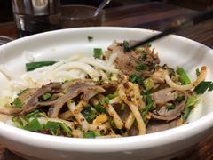 -遵义虾子张六羊肉粉(普陀路店)