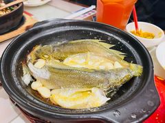 金榜黄花鱼-恭喜上堓砂锅焗·海鲜大排档(闵行龙湖店)