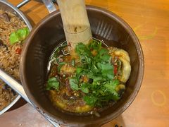 -老滇山寨•云南特色菜•地方菜•民族风情歌舞表演(金碧店)