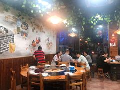 大堂-三里屯土灶炖公鸡地锅鸡(江东店)