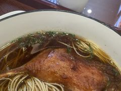 -百年老字号·观振兴蟹黄面·三虾面·苏式面(观前街富仁坊巷店)