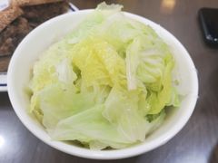焯白菜-老爆肚满五香烧牛羊肉